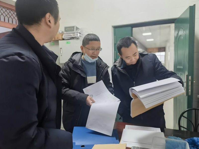驻利州中专纪检组深化“校园餐”专项治理 守护师生“舌尖上的安全”